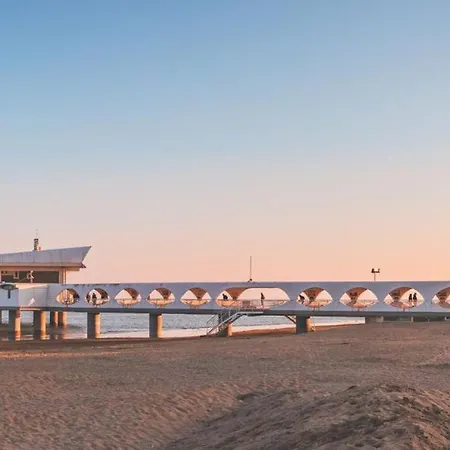Familiar In Lignano *